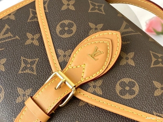 WIS VUITTON LOUIS IVY 0711